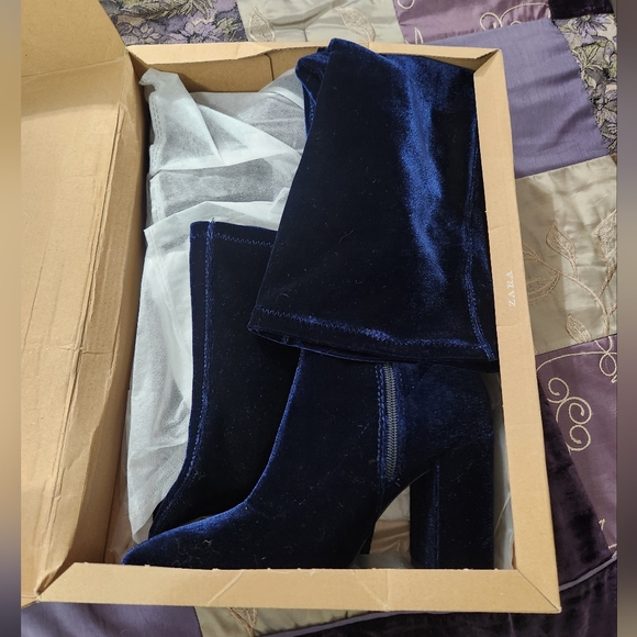 Zara Over The Knee Velvet Boots - Picture 6 of 8